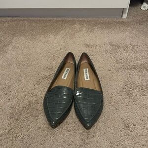 Steve Madden Feather Loafer